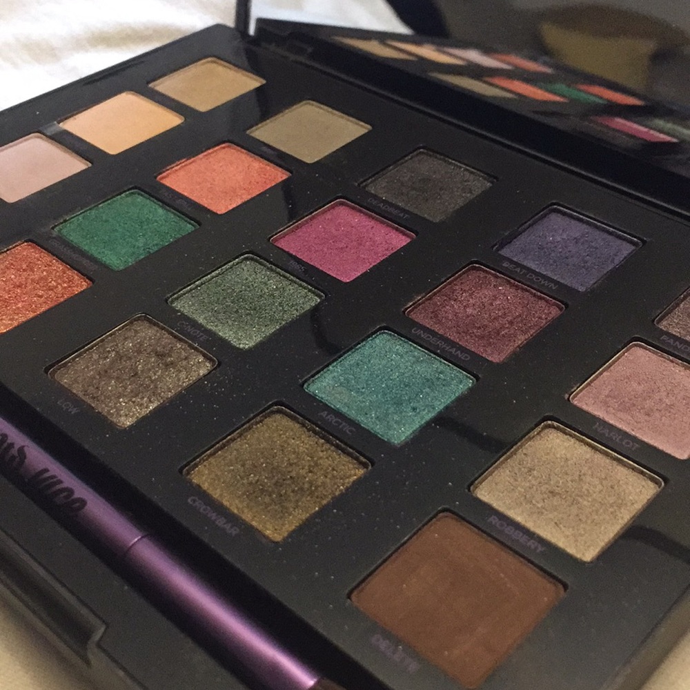 Urban Decay Vice 4 Eyeshadow Palette